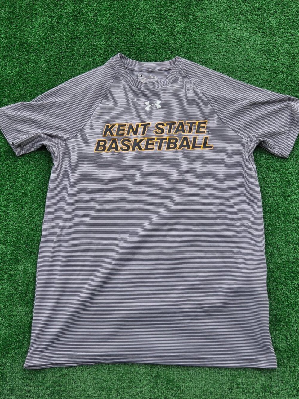 Under Armour Kent State Basketball performance short sleeved t-shirt